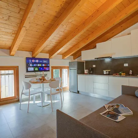 Residenza Lugana * פסקיארה דל גארדה